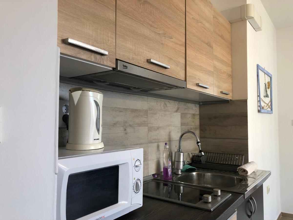 Milos Apartments Поморие Екстериор снимка