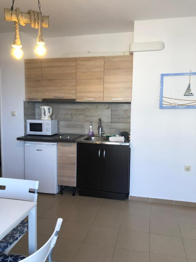Milos Apartments Поморие Екстериор снимка