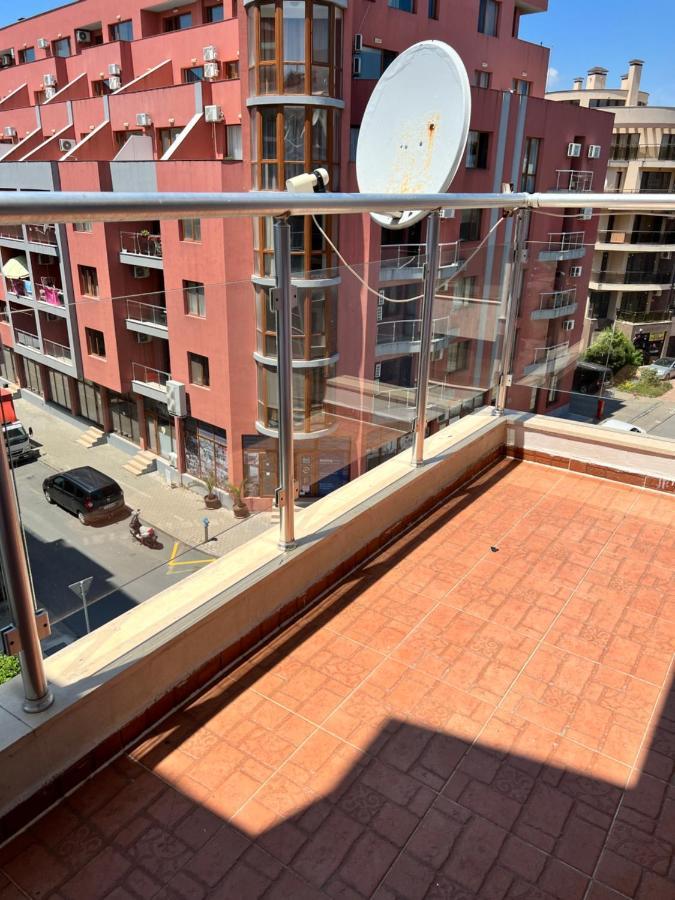 Milos Apartments Поморие Екстериор снимка