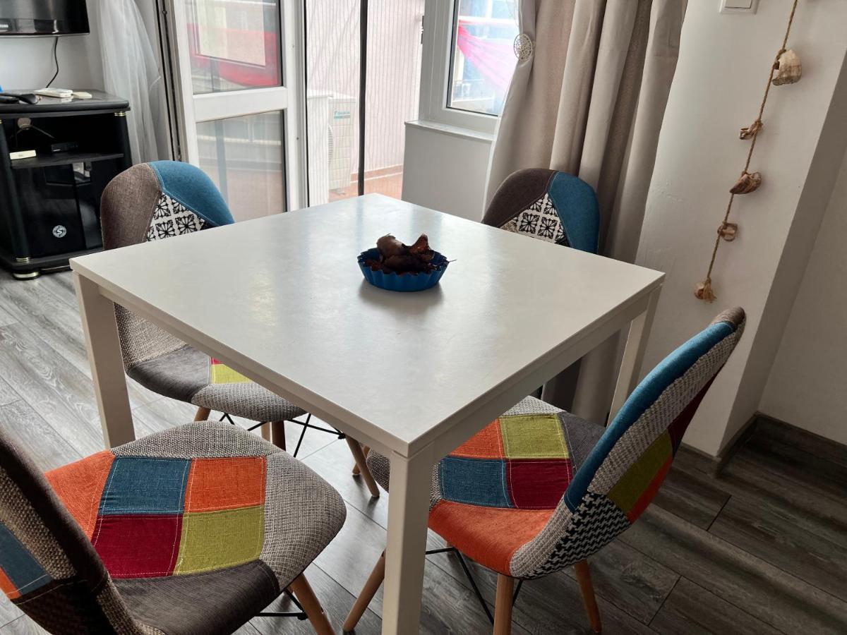 Milos Apartments Поморие Екстериор снимка