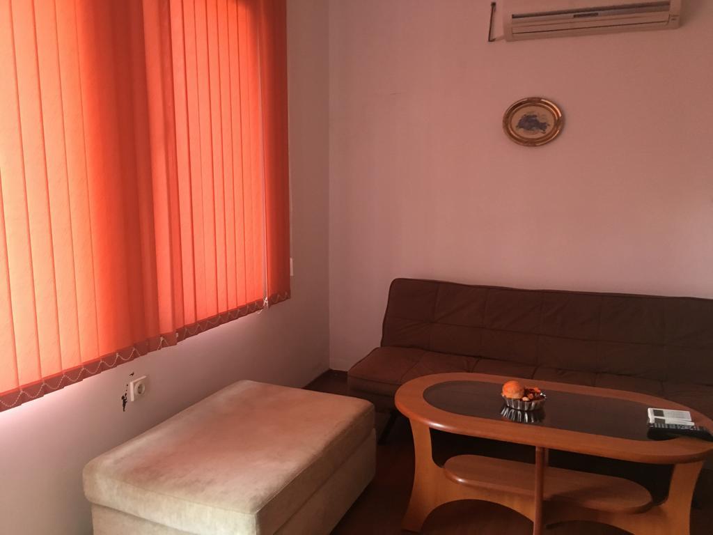 Milos Apartments Поморие Екстериор снимка